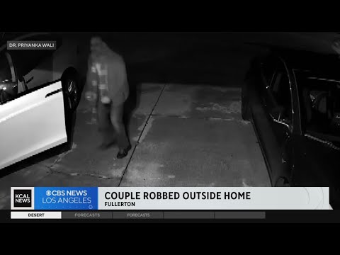 Couple robbed outside home in Fullerton