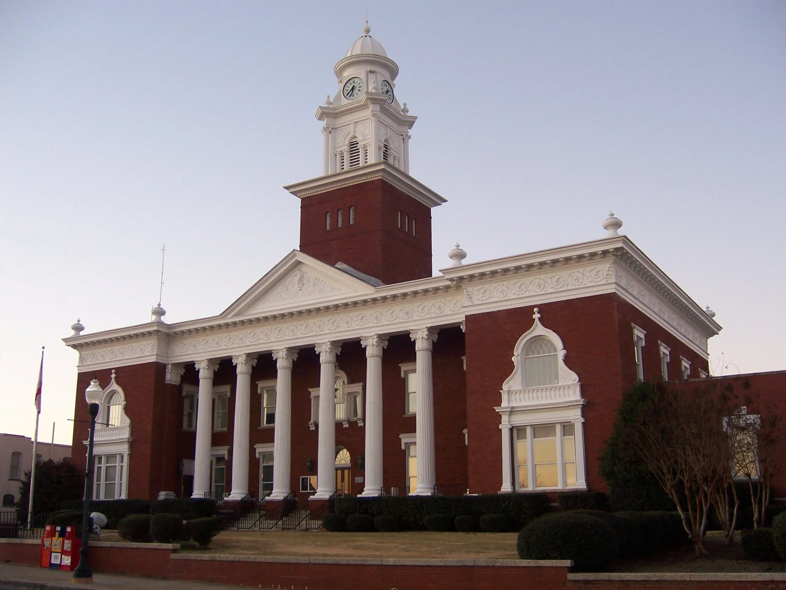 Lee County Courthouse Alabama
