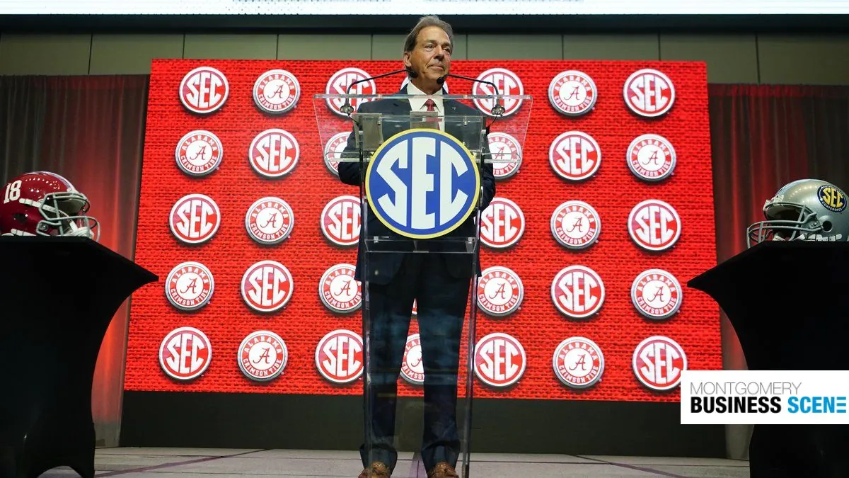 Who did the media vote to win the SEC, All-SEC teams in preseason poll