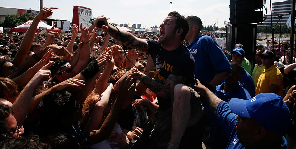 A Big Fight Breaks Out At Darien Lake