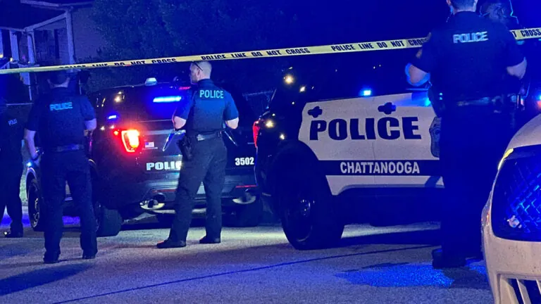 Chattanooga Police respond to shooting on N Holtzclaw and E 3rd St.