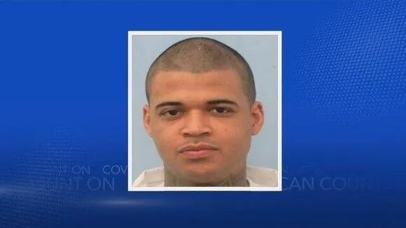 Escaped murderer surrenders after week on the run

