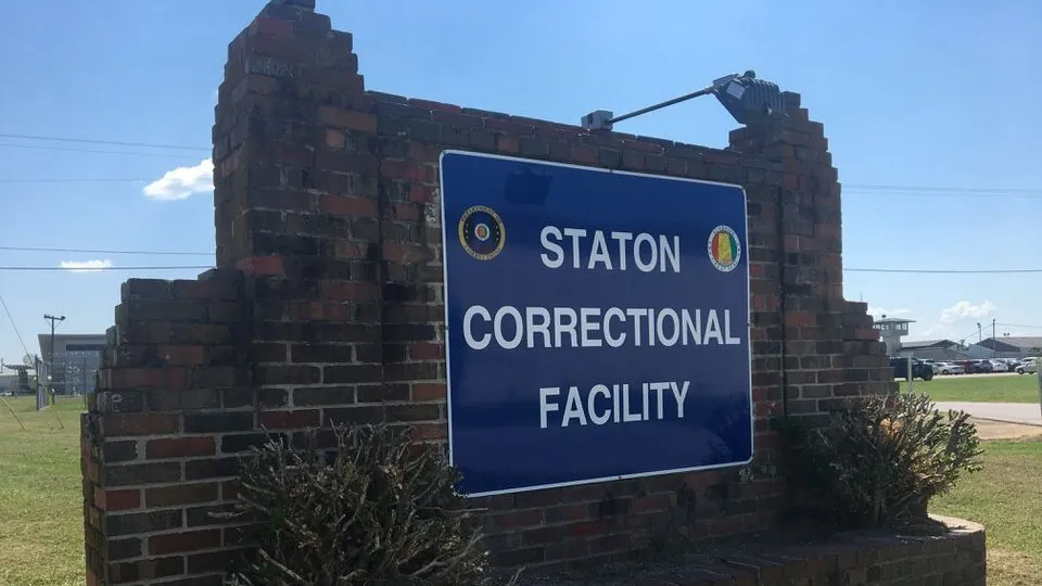 Former prison sergeant convicted of beating inmate
