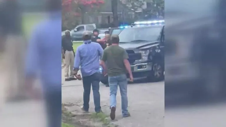 Scene Video: Stolen vehicle chase ends on Vaughn Lane in Montgomery