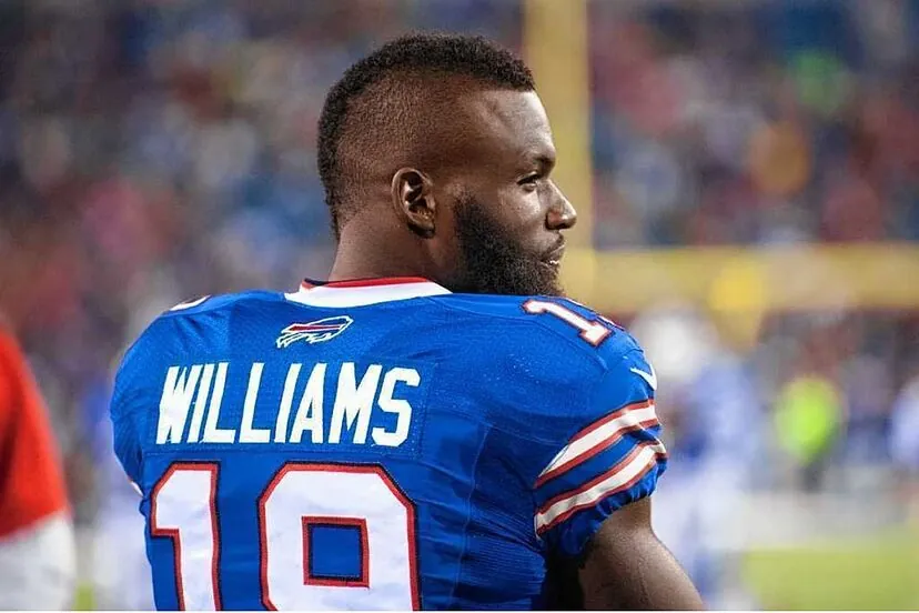 Mike Williams, NFL Player From Buffalo, Dies From Serious Injury Read More: Mike Williams, NFL Player From Buffalo, Dies From Serious Injury | https://wblk.com/mike-williams-buffalo/?utm_source=tsmclip&utm_medium=referral