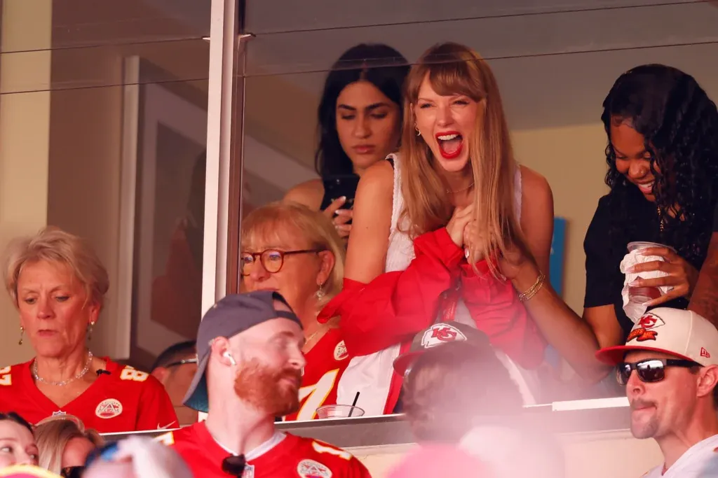 Taylor Swift S Pre Game Actions Show Her Determination To Impress Travis Kelce