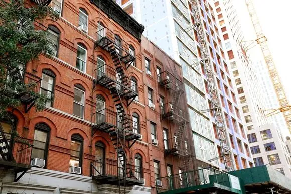 Help wanted: NYC needs it as rental market goes down the tubes