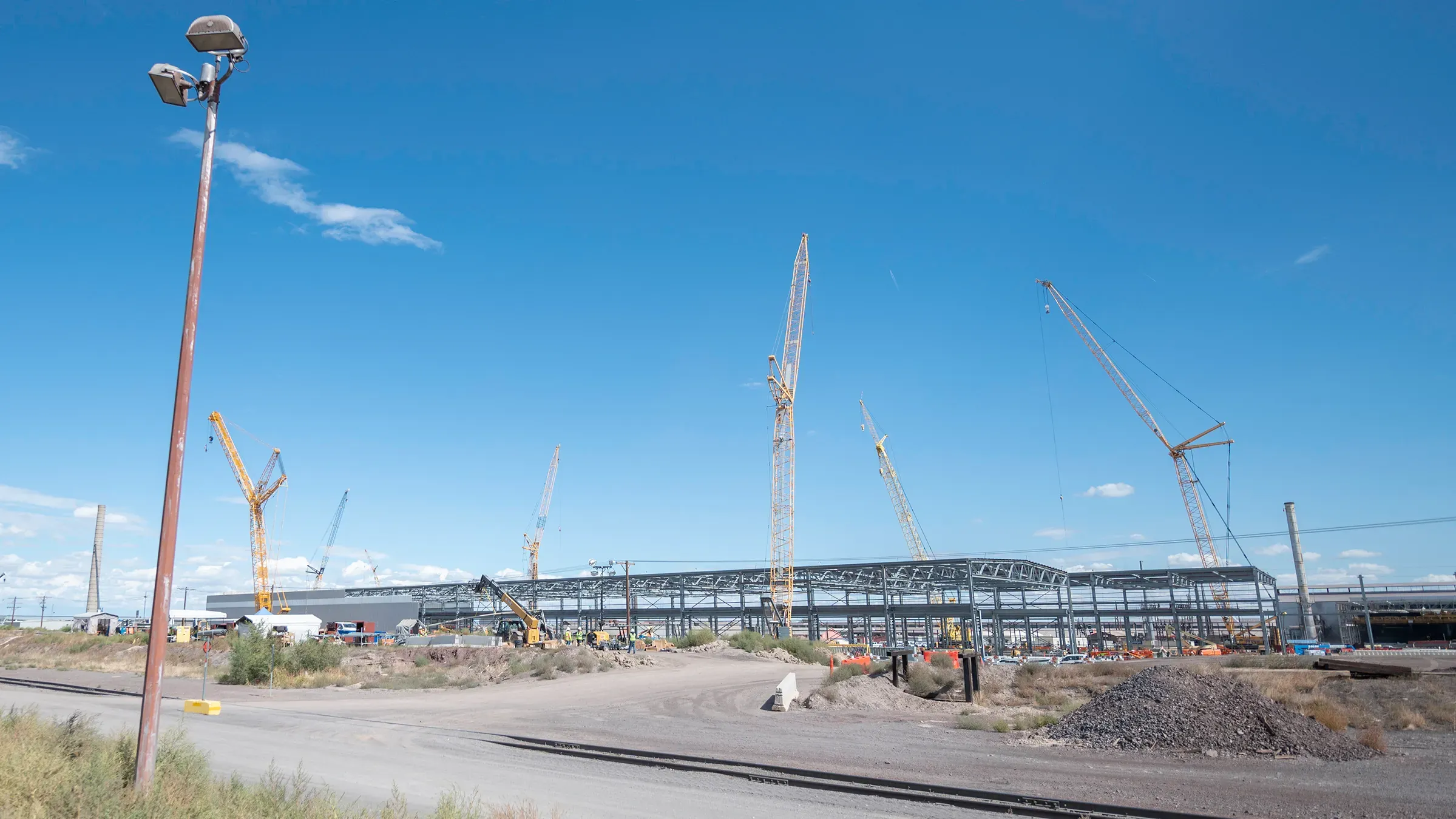 Man killed by falling crane at Evraz long rail mill project in Pueblo