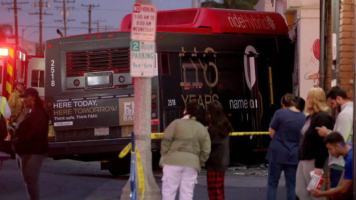 14 people injured after bus crashes into a Long Beach restaurant