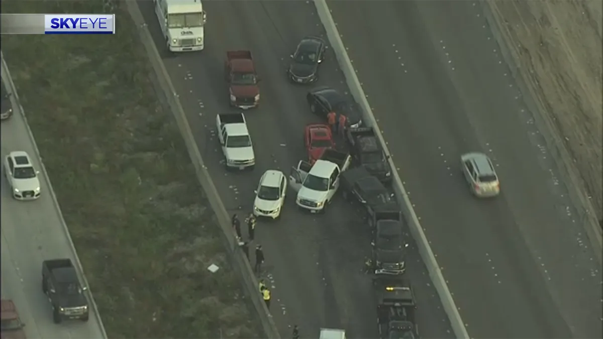 I-45 SB reopens 2 hours after multi-car pileup sparked traffic headache at FM-517 in Dickinson