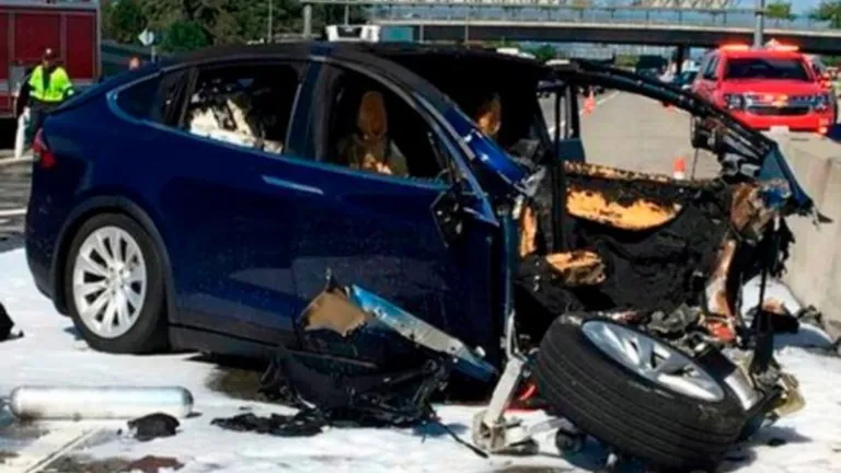 Fatal Thanksgiving Car Crash Claims The Lives Of Mother And Daughter