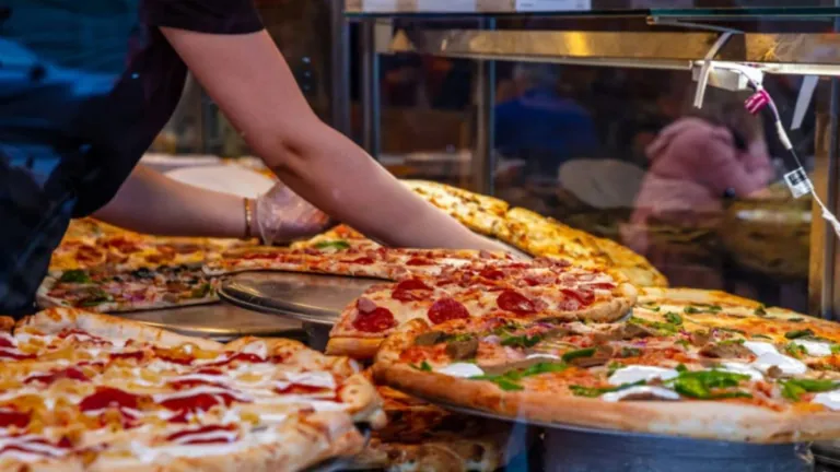 Small Pizza Shop in New York