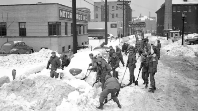 What occurred during the Thanksgiving snowstorm?