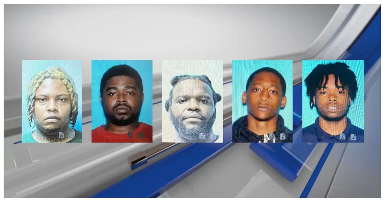 Police In Selma On The Hunt For 6 Wanted Individuals