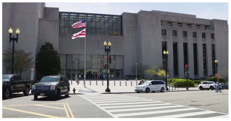 Man convicted of murder in 2020 shooting at bus stop in Southeast DC