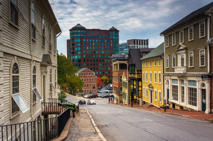 5 Worst Places to Live in Rhode Island