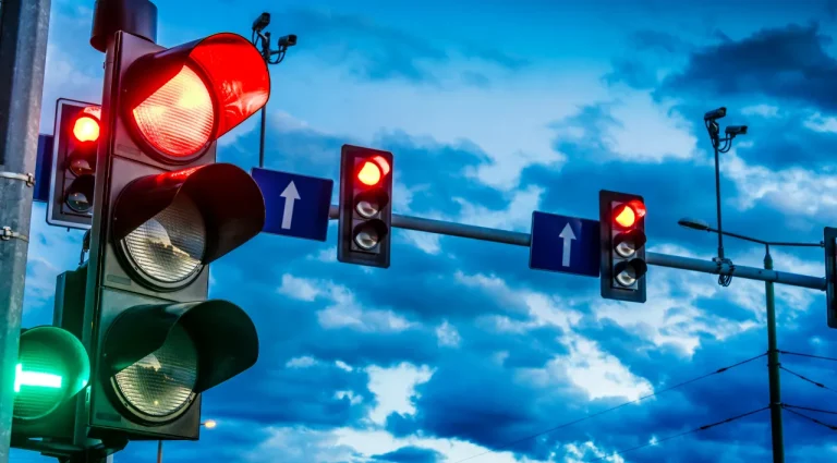 Understanding the South Carolina Right Turn on Red Rule in 2024