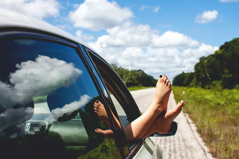 Is It Illegal To Drive Barefoot in Hawaii? Here’s What the Law Says in 2024
