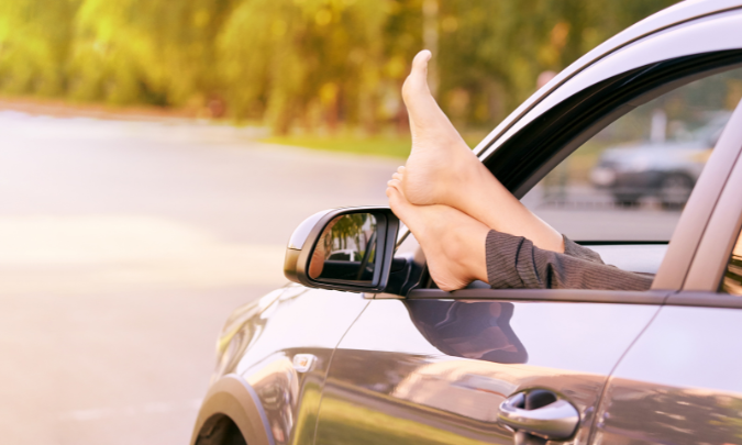 Is It Illegal To Drive Barefoot in Kentucky? Here’s What the Law Says in 2024