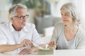 Can Seniors Collect Their Spouse’s Social Security Before They Retire in Florida?